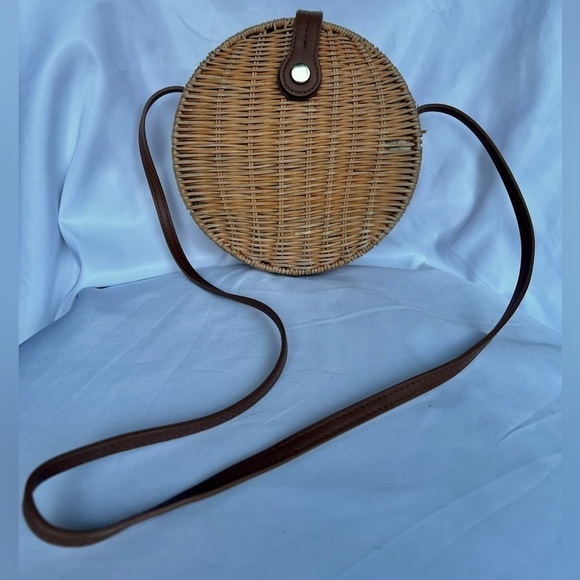 Zara Rattan Wicker Circle Snap Closure Crossbody - Picture 2 of 12